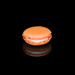 macaron_abricot_patisserie_claire_et_romain