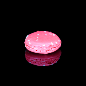 macaron_fraise_patisserie_claire_et_romain