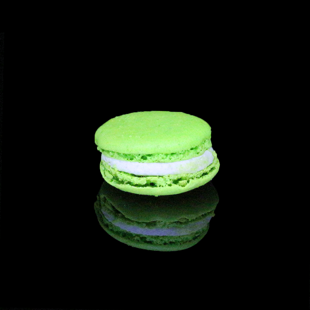 macaron_pistache_patisserie_claire_et_romain